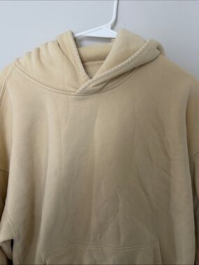 Abercrombie & Fitch Crewneck Hoodie in Butter Yellow